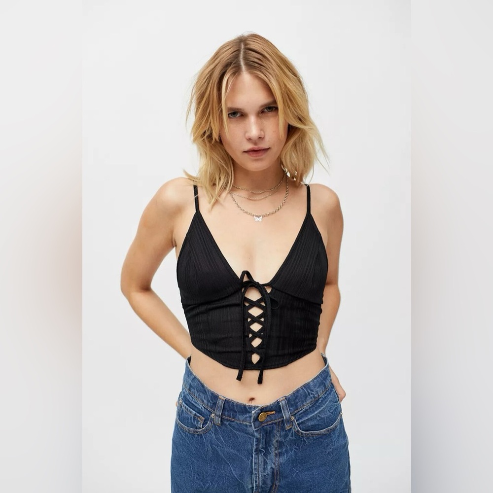 Urban Outfitters Rina Triangle Cami Crop Top black